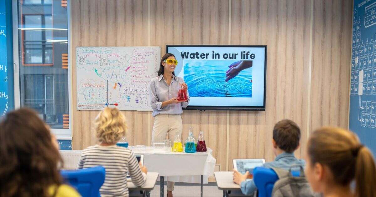Belajar Sains Lewat Permainan Edukatif di Kelas